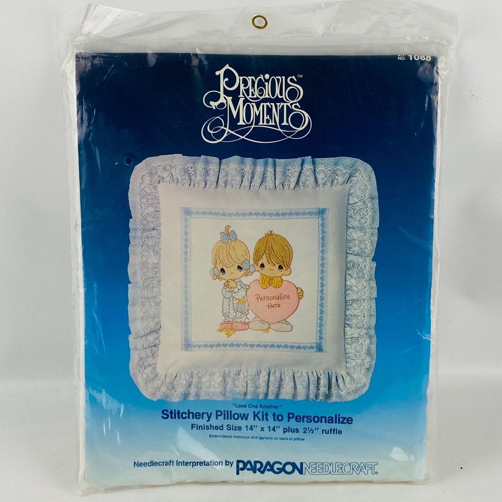 Paragon 1088 Love One Another Stitchery Pillow Kit Precious Moments 14x14 1984